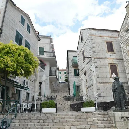 Olujic